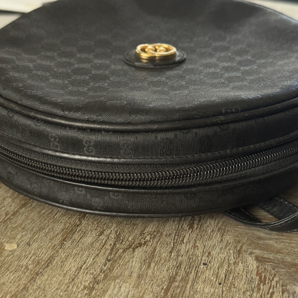 Authentic Vintage 1980s Gucci GG Mini Monogram Round Canteen Crossbody Bag Purse - Picture 3 of 12